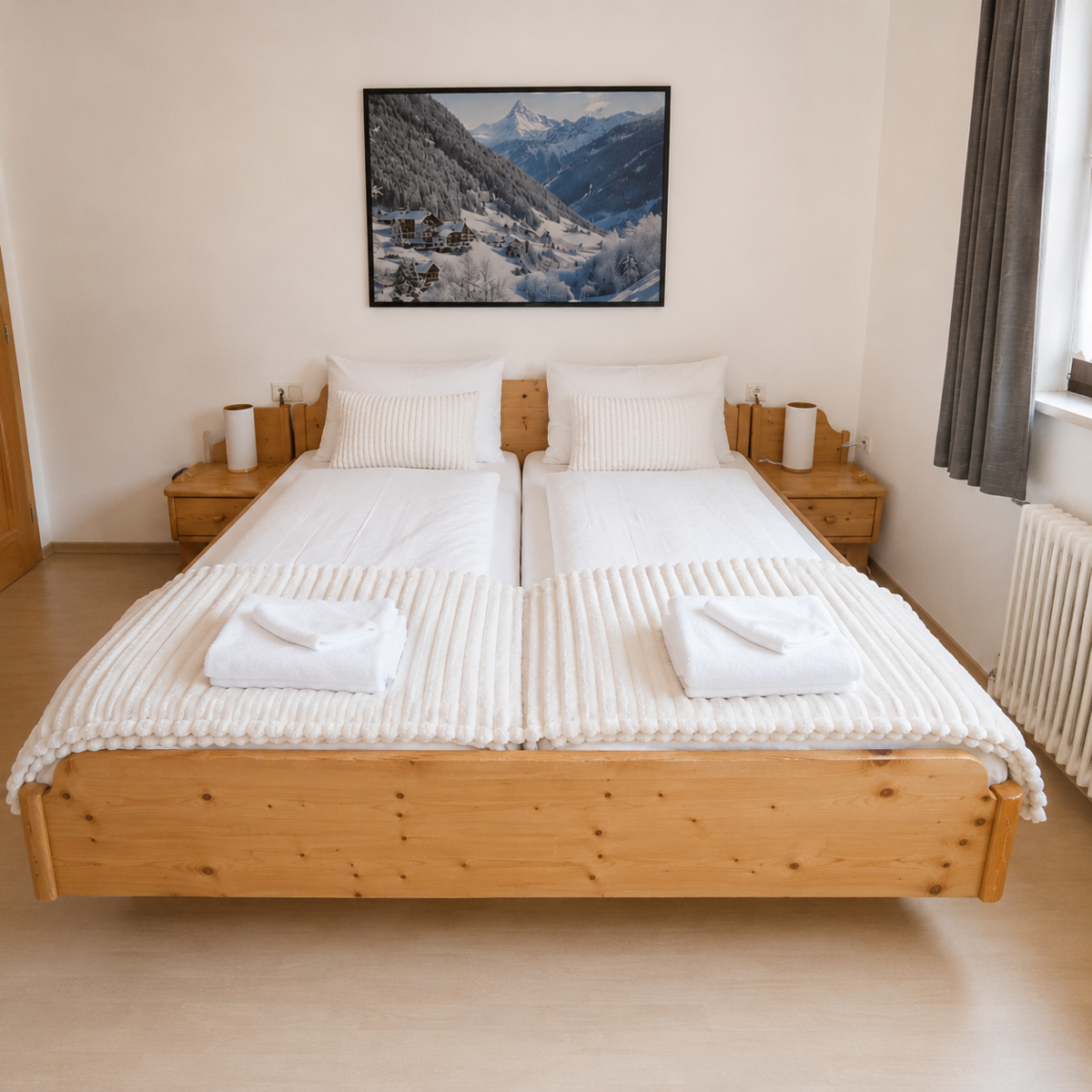 Alpinchalet_zigjam_App_3_2_pers_bed.png