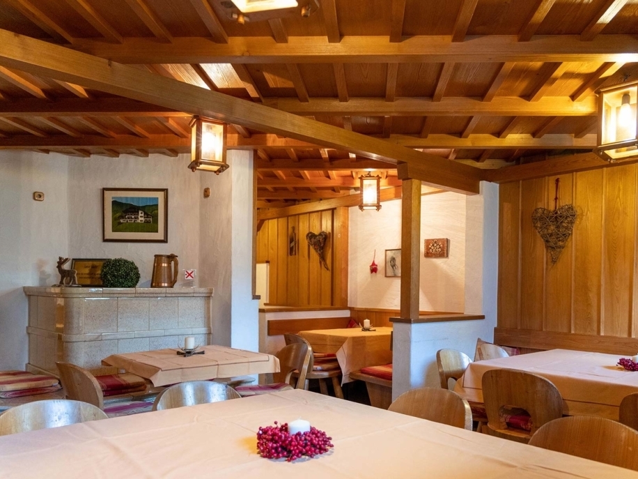 aufenthaltsraum_haus_zigjam_01_1030x687_2_.jpg